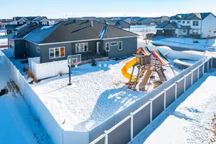 3609 Crimson Loop S, Fargo, ND 58104 - Photo 2