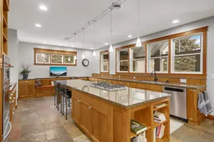 3248 Crestmoor Dr, Woodbury, MN 55125 - Photo 12