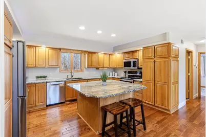 576 Burr Oak Lane, Hudson, WI 54016 - Photo 8