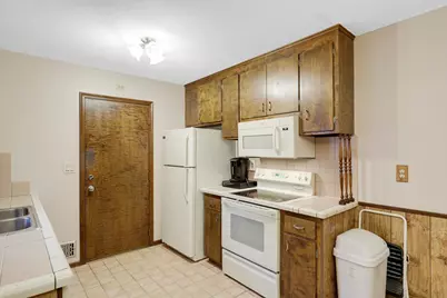 9109 Northwood Parkway, New Hope, MN 55427 - Photo 10