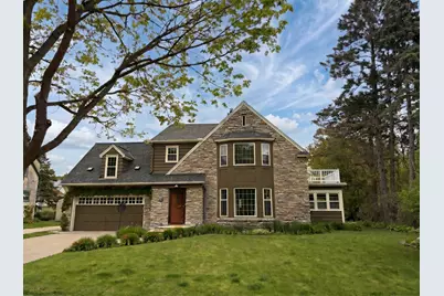 999 Nebraska Avenue W, Saint Paul, MN 55117 - Photo 1