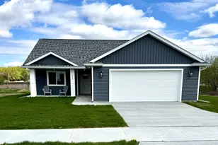 804 2nd St SE, Dodge Center, MN 55927 - Photo 2