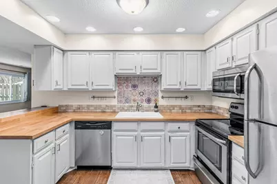 5527 E Bavarian Pass, Fridley, MN 55432 - Photo 12