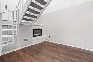 5527 E Bavarian Pass, Fridley, MN 55432 - Photo 8