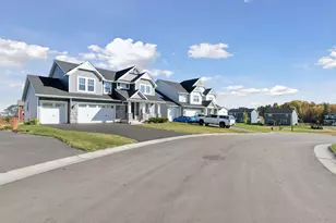 975 Spancil Hl Wy, Woodbury, MN 55129 - Photo 52