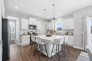 975 Spancil Hl Wy, Woodbury, MN 55129 - Photo 12