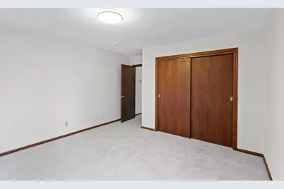 2597 Burke Avenue E, North Saint Paul, MN 55109 - Photo 18