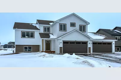 4622 9th Street NE, Saint Cloud, MN 56304 - Photo 1