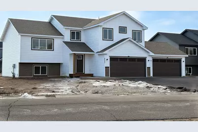 4622 9th Street NE, Saint Cloud, MN 56304 - Photo 1