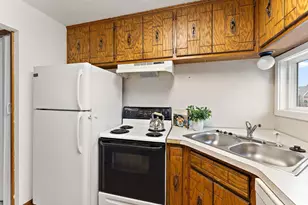 8425-8427 Rhode Island Dr N, Brooklyn Park, MN 55445 - Photo 10