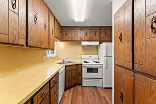 8425-8427 Rhode Island Dr N, Brooklyn Park, MN 55445 - Photo 24