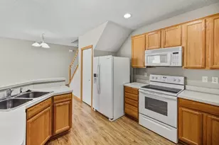 5217 Hummingbird Ln, Farmington, MN 55024 - Photo 10