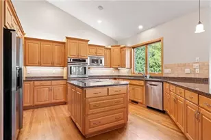 1057 Ridge Crest Ln NW, Rochester, MN 55901 - Photo 4