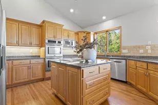 1057 Ridge Crest Ln NW, Rochester, MN 55901 - Photo 2