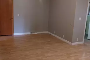 731 3rd Ave NE, Sleepy Eye, MN 56085 - Photo 12