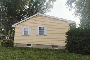 731 3rd Ave NE, Sleepy Eye, MN 56085 - Photo 14