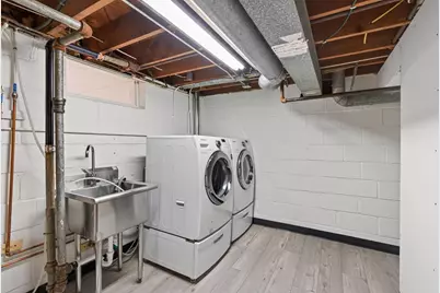 1946 Chatsworth Street N, Roseville, MN 55113 - Photo 46