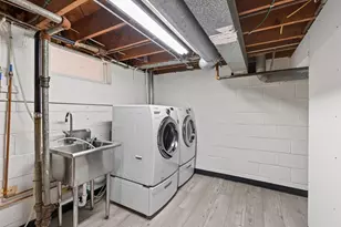 1946 Chatsworth Street North, Roseville, MN 55113 - Photo 46