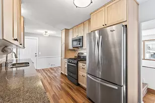 1946 Chatsworth Street North, Roseville, MN 55113 - Photo 8