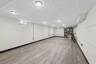 1946 Chatsworth Street North, Roseville, MN 55113 - Photo 42