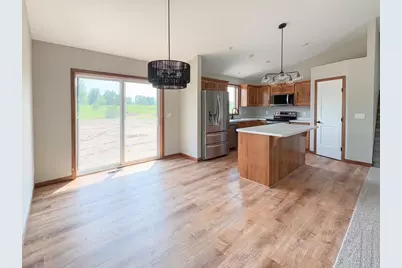 4658 9th Street NE, Saint Cloud, MN 56304 - Photo 6