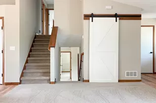 4658 9th St NE, Saint Cloud, MN 56304 - Photo 8