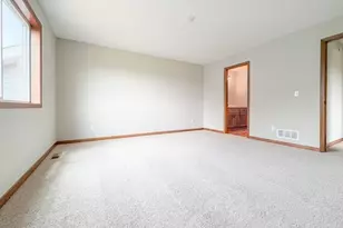 4658 9th St NE, Saint Cloud, MN 56304 - Photo 18