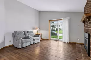 1275 Hilo Ave N, Oakdale, MN 55128 - Photo 12