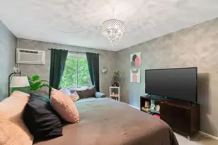 10311 Cedar Lake Rd, Hopkins, MN 55305 - Photo 16