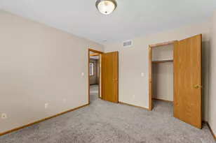 356 Gironde Ct, Woodbury, MN 55125 - Photo 26