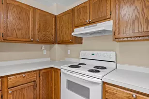 356 Gironde Ct, Woodbury, MN 55125 - Photo 16