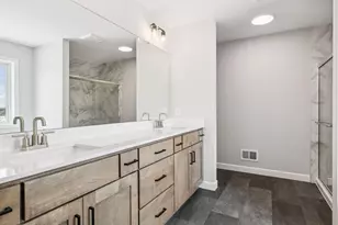 7334 Ambercrest Curv, Inver Grove Heights, MN 55077 - Photo 46