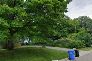 1586 E Shore Dr, Detroit Lakes, MN 56501 - Photo 2