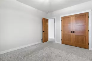 1962 Hadley Hills Dr NE, Rochester, MN 55906 - Photo 32