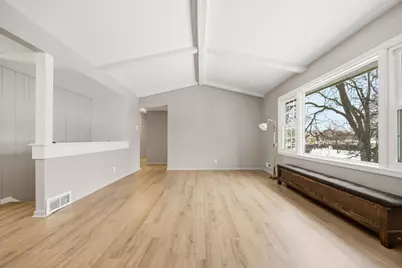 8524 Washburn Avenue S, Bloomington, MN 55431 - Photo 10