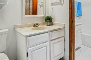 7200 York Ave S, Edina, MN 55435 - Photo 14