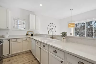 3166 Lexington Avenue N, Shoreview, MN 55126 - Photo 8