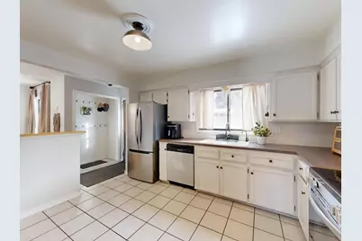 3189 Midland Avenue, White Bear Lake, MN 55110 - Photo 8