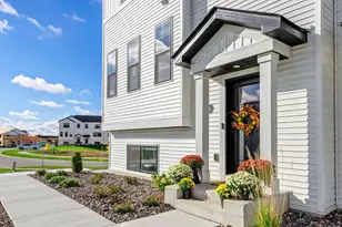 10244 Birchwood Cir, Victoria, MN 55318 - Photo 2