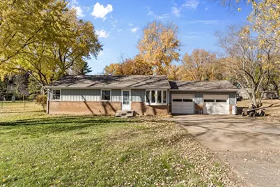 2869 Victoria Street N, Roseville, MN 55113 - Photo 2