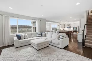 1535 Hemlock Way, Chanhassen, MN 55317 - Photo 8