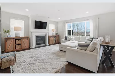 1535 Hemlock Way, Chanhassen, MN 55317 - Photo 6