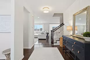 1535 Hemlock Way, Chanhassen, MN 55317 - Photo 4