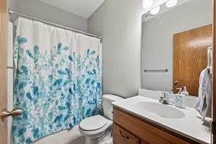 1099 Barclay St, Saint Paul, MN 55106 - Photo 22