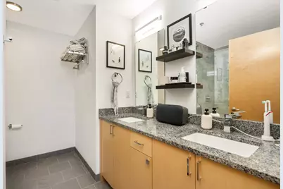 1240 S 2nd Street #110, Minneapolis, MN 55415 - Photo 10