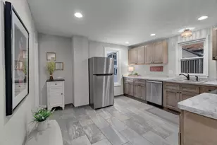 534 Thomas Ave, Saint Paul, MN 55103 - Photo 18