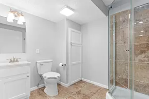 570 Woodhill Dr, Roseville, MN 55113 - Photo 40