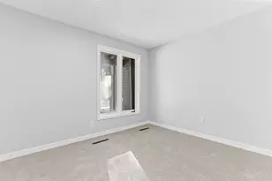 570 Woodhill Dr, Roseville, MN 55113 - Photo 38