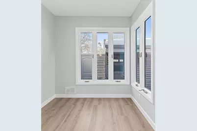 570 Woodhill Drive #60, Roseville, MN 55113 - Photo 12