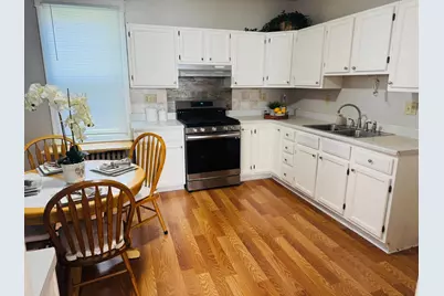 371 Sherburne Avenue, Saint Paul, MN 55103 - Photo 2